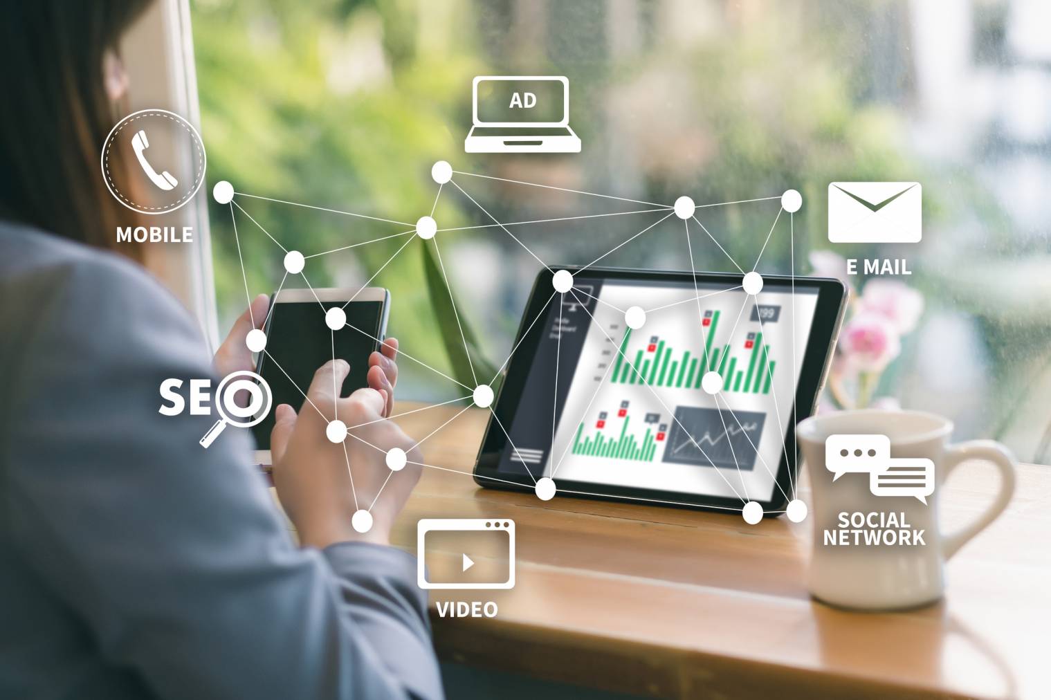 Courbes de suivi de positions et d'indicateurs SEO