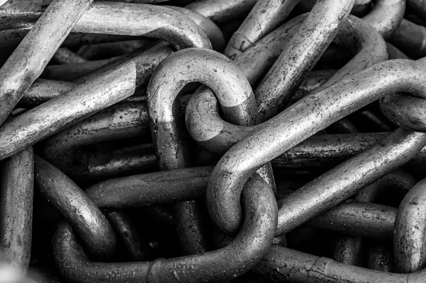 Maillons de chaîne, image du lien entre deux pages